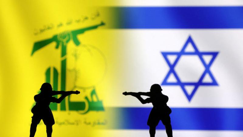 "العربي" يستعرض تاريخ الصراع بين "حزب الله" وإسرائيل - رويترز