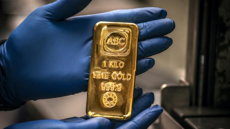 ارتفع سعر الذهب في المعاملات الفورية 0.8% إلى 2203.84 دولار للأونصة- غيتي