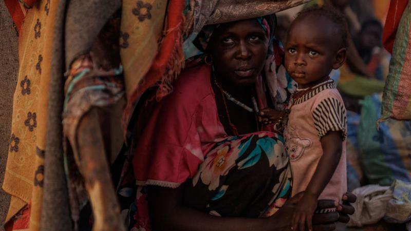 فرّ أكثر من نصف مليون لاجئ سوداني من غرب دارفور إلى تشاد - غيتي
